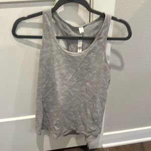 Lululemon tank top